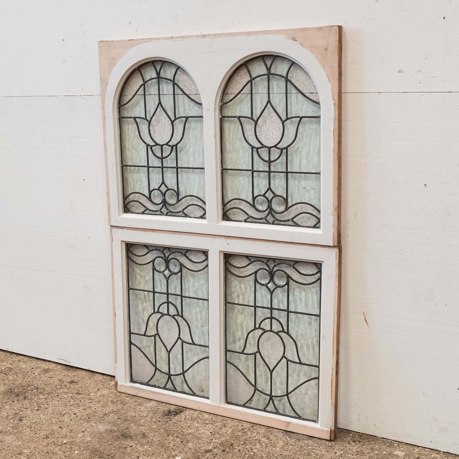 Reclaimed Stained Glass Arched Windows | Westminster Chapel photo vinterior