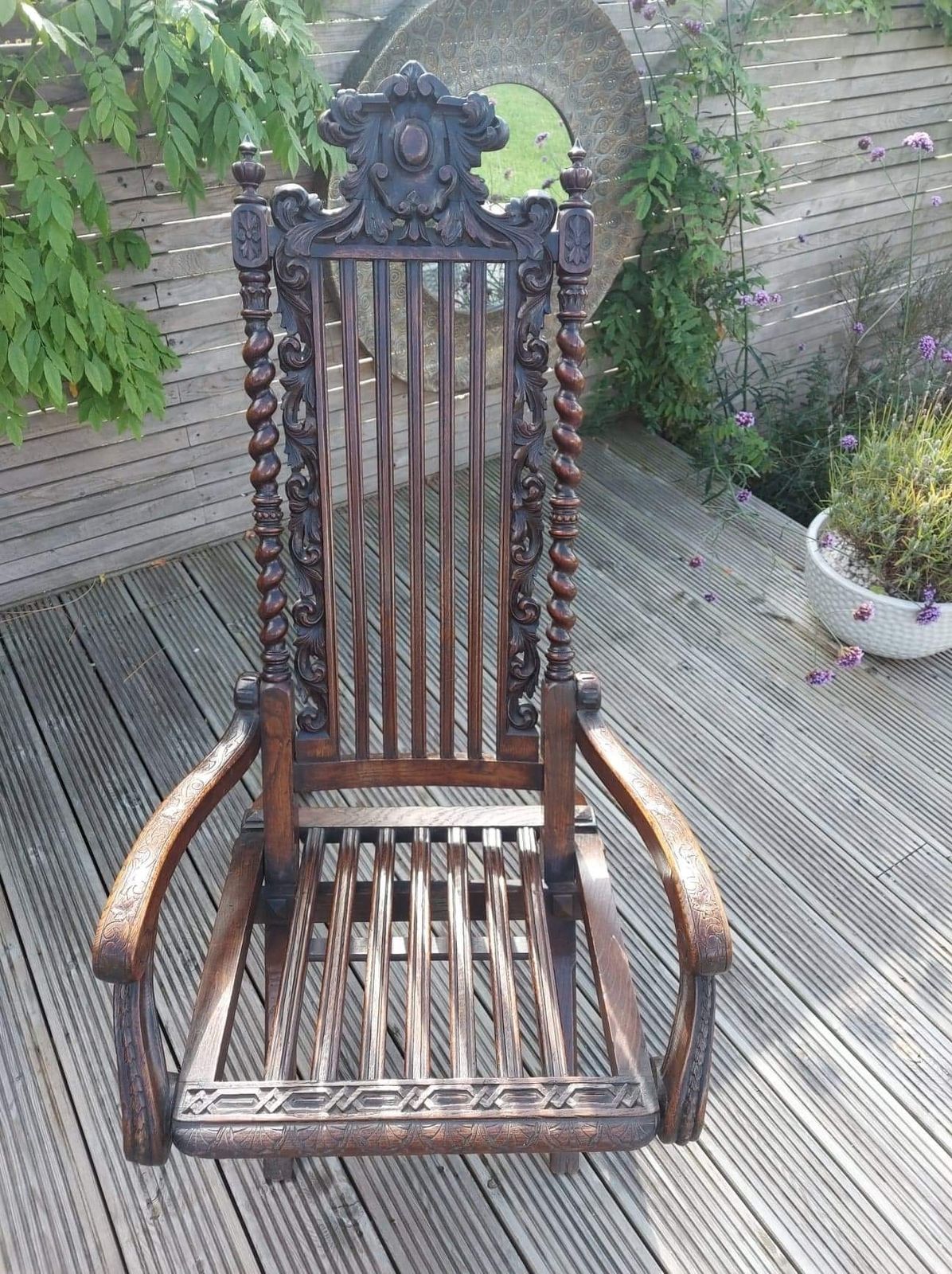 photo furniture George IV 1820s Carved Military Colonels Campaign Chair.