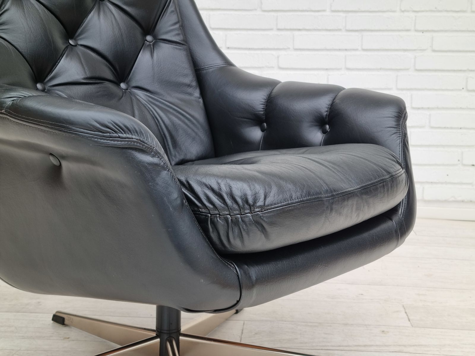 Furniture 1970s, Vintage Danish Swivel Leather Armchair, Original Condition photo