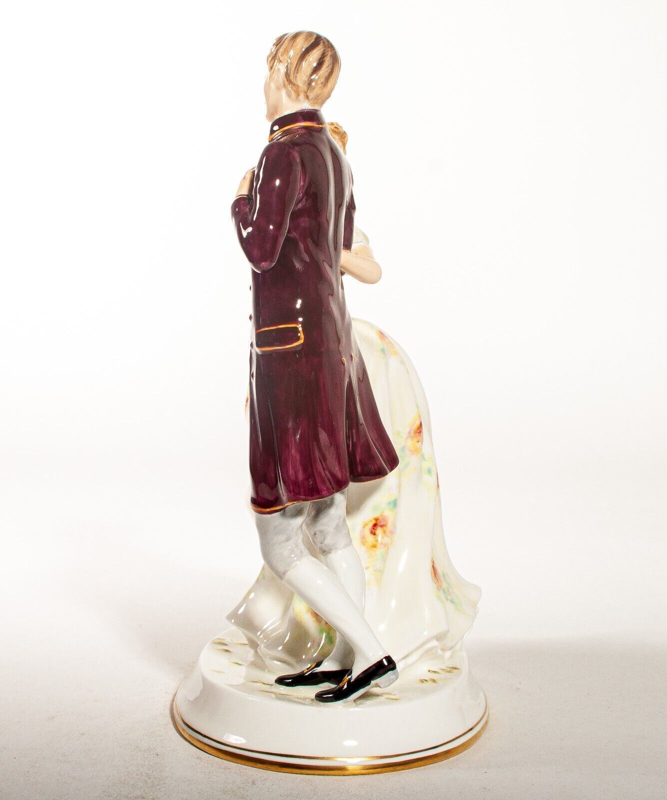 Royal Doulton Ladies Figure 'Young Love' Hn2735 Douglas Tootle Design Uk Made photo furniture