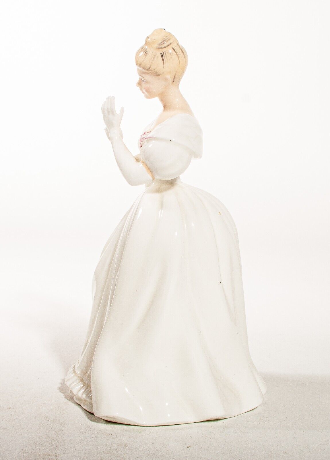 Royal Doulton Ladies Debutante Figure Denise Uk Made photo furniture
