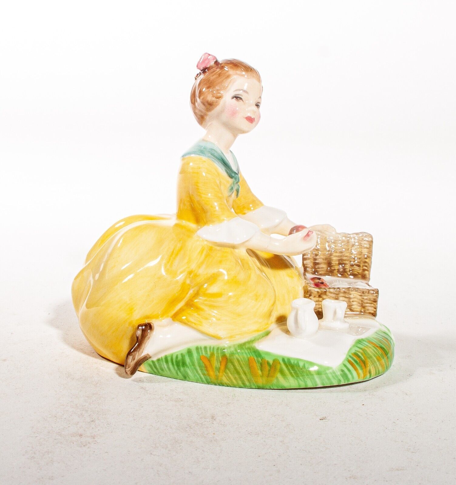 Royal Doulton Ladies Figure 'Picnic'  Uk Made!