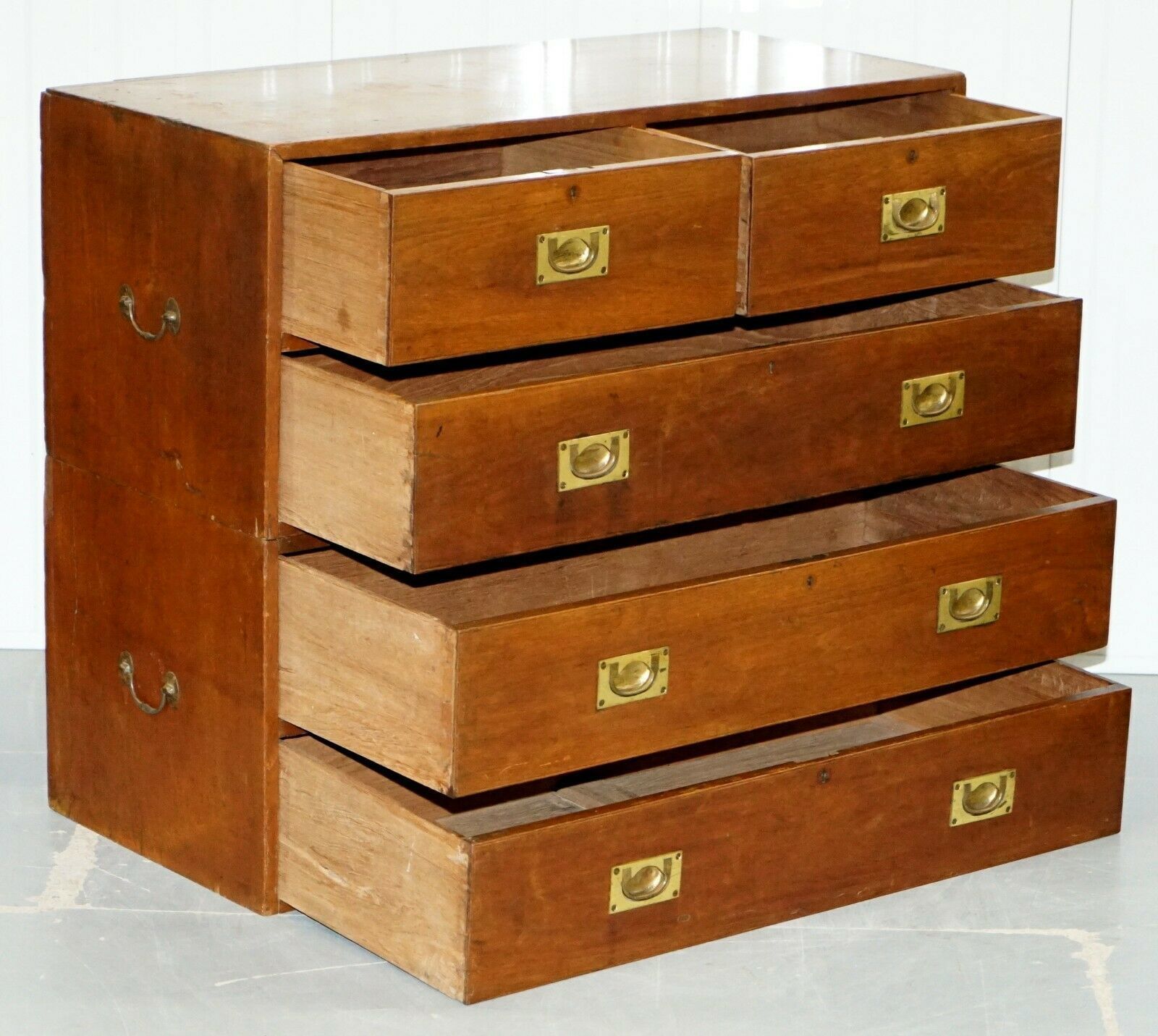 Scottish 93rd Sutherland Highlanders Regiment Of Foot Military Campaign Chest photo vintage