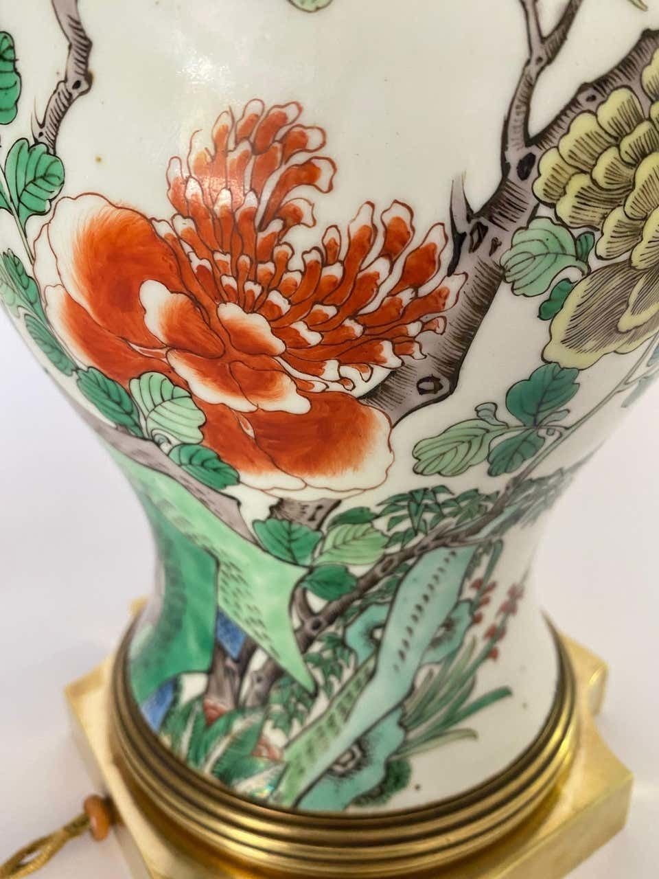 Chinese Table Lamp, 19th Century With Brass Mount, 19th Century Famille Rose photo vintage