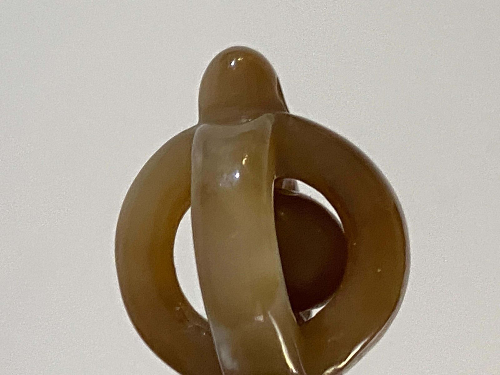Small Bell In Agate Sculpture Made In China Early 20th Century Gray Color photo vinterior