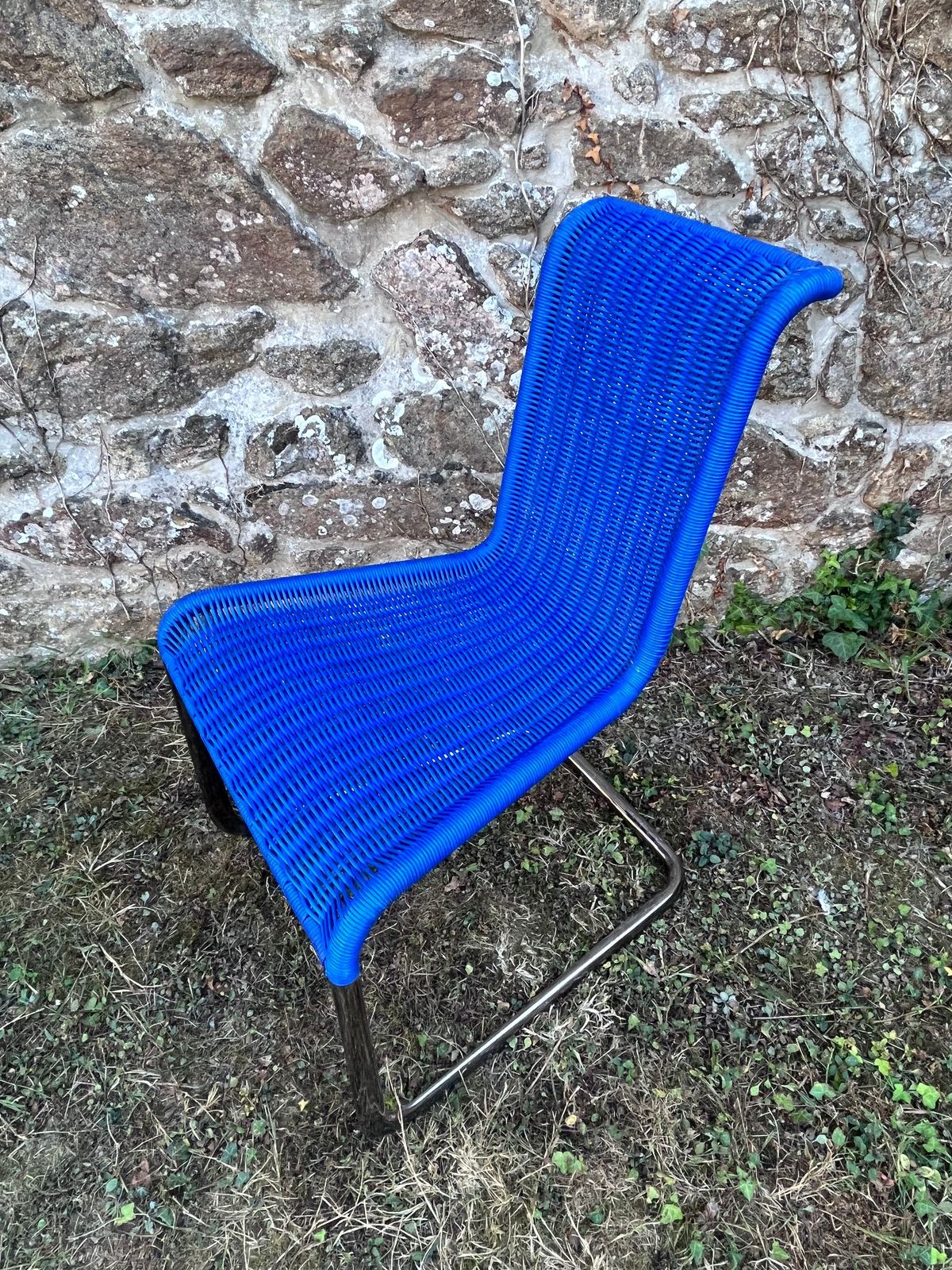 Cantilever B20 Chairs Published By Tecta photo vinterior
