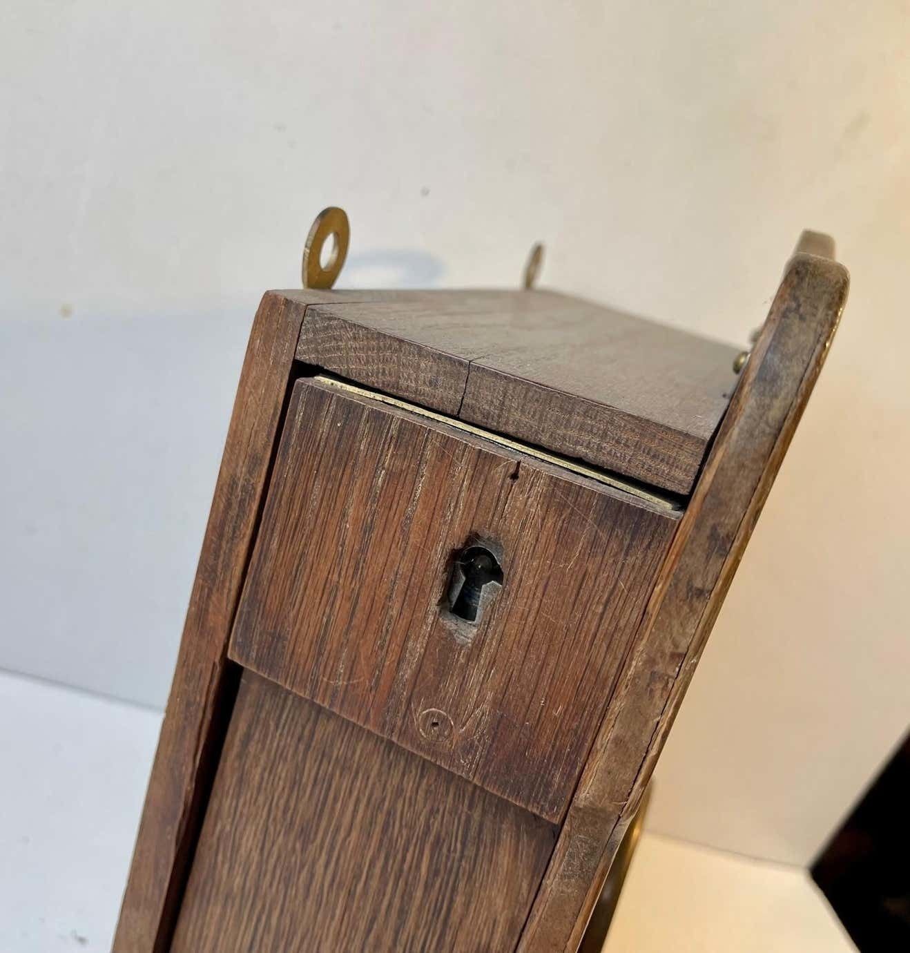 Antique Mechanical Billiard Clock In Oak With Timer By P. O. Pedersen Copenhagen photo vinterior