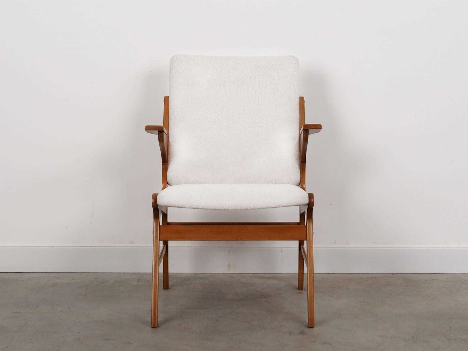 Beech Armchair, Scandinavian Design, 1960s, Designer: Arne Hovmand Olsen, Manufacture: A. R. Klingenberg & Son photo furniture