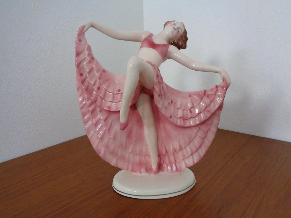 Art Deco Ceramic Dancer From Hertwig & Co Katzhütte, 1920s photo vinterior