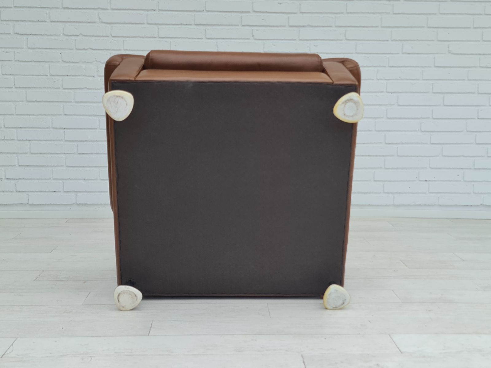 photo for sale 1970s, Midcentury Danish Leather Loungechair