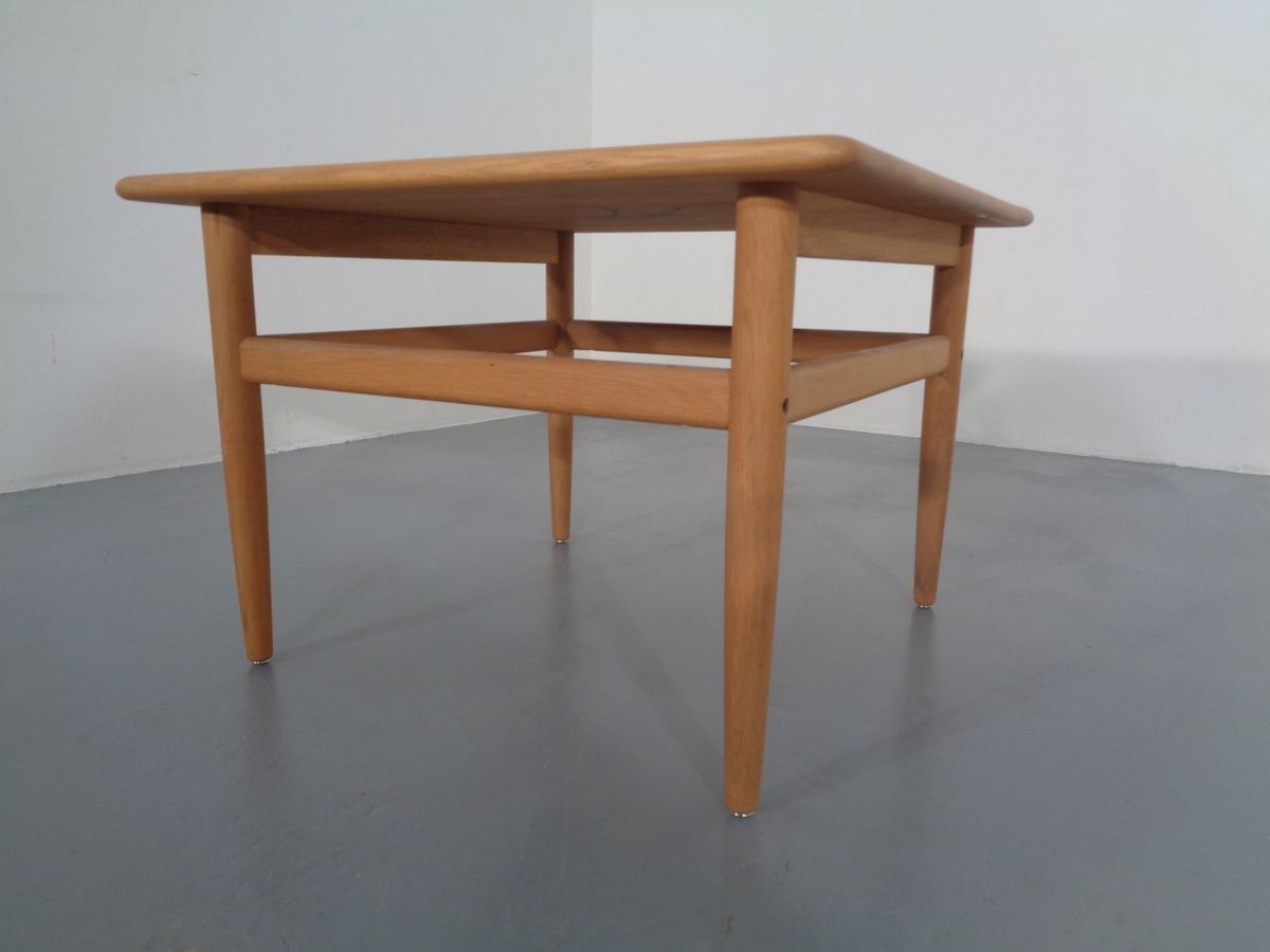 photo vinterior Danish Oak Sofa Table By Niels Bach, 1960s