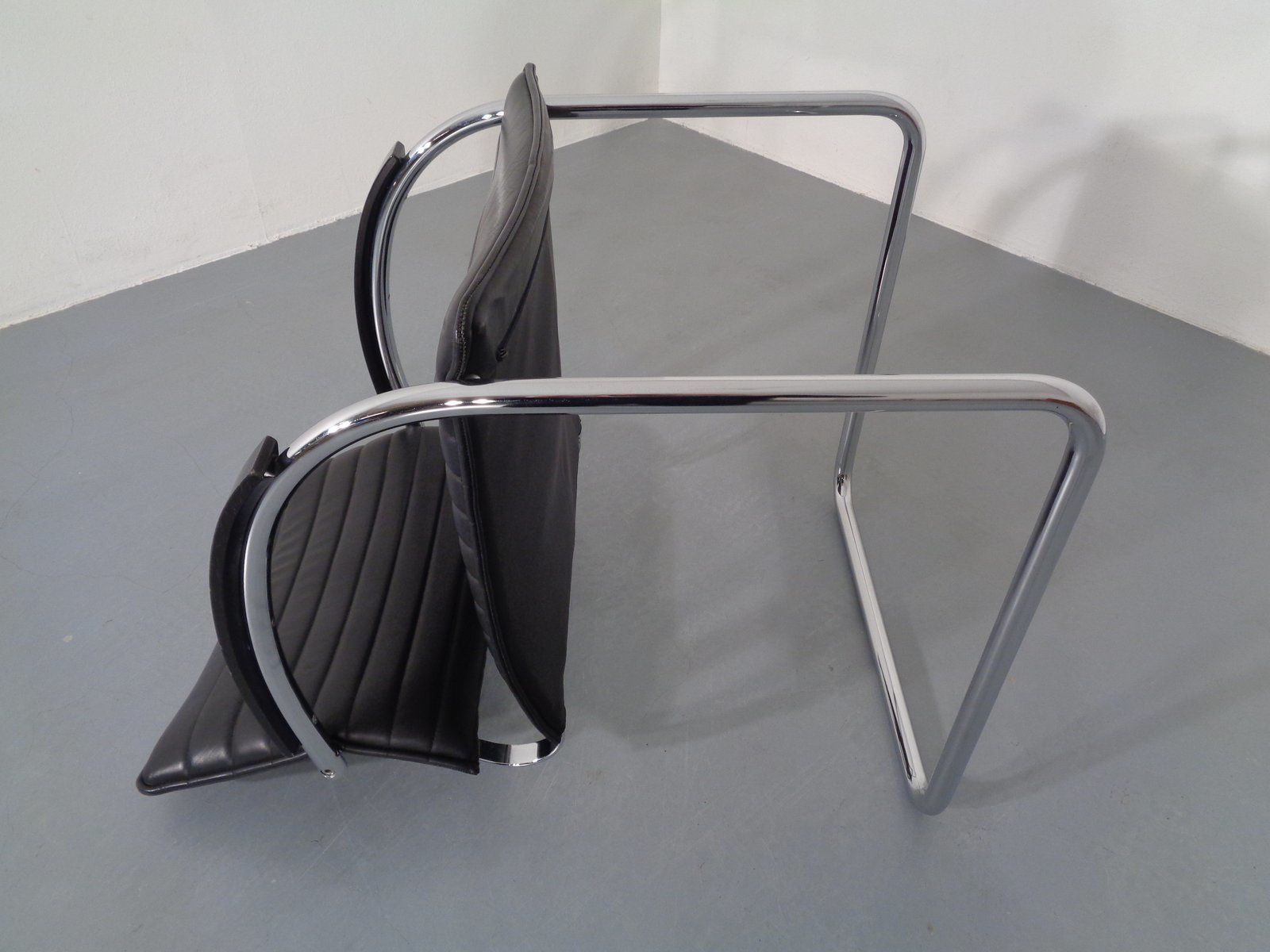 Model S78 Cantilever Leather Armchair By Josef Gorcia And Andreas Krob For Thonet 1980s photo vintage