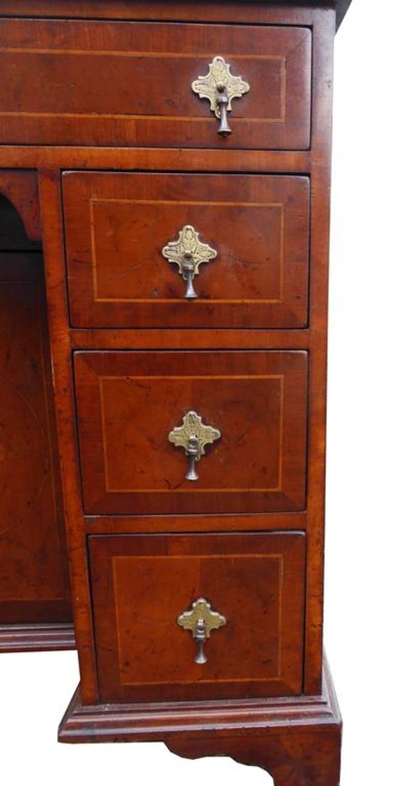 Queen Anne Style Keehole Desk, 1980s photo vinterior