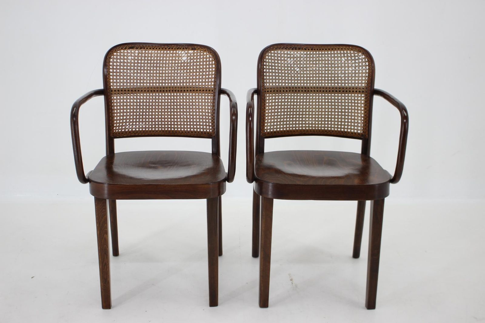 1920s Josef Hoffmann Bentwood Chairs, No. 811 For Thonet,Czechoslovakia photo for sale