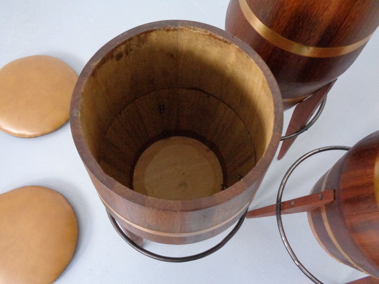 photo vintage Mid Century Teak & Copper Barstools, 1960s, Set Of 3