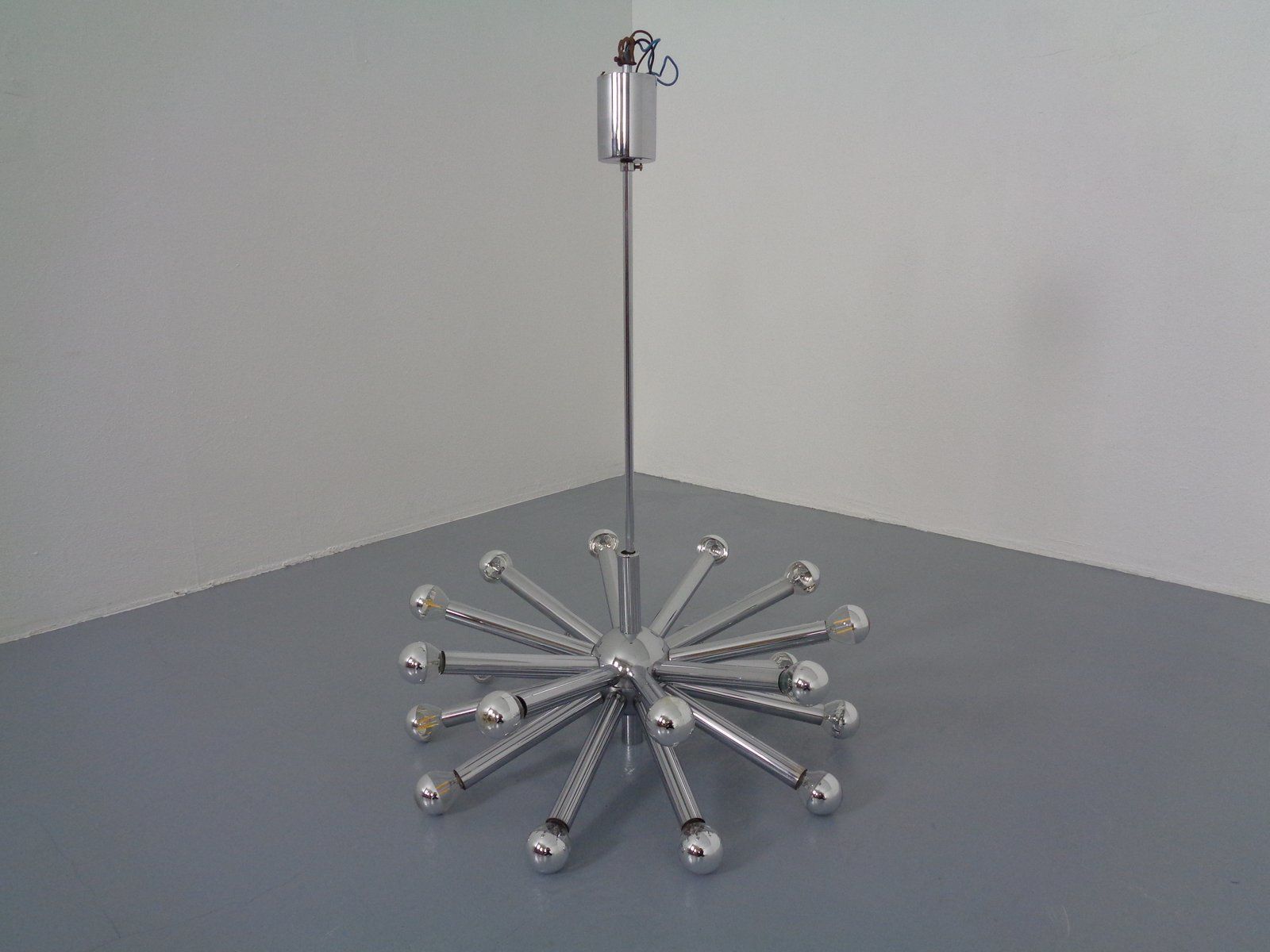 photo vinterior Large Italian Sputnik Chandelier By Gaetano Sciolari For Sciolari, 1960s