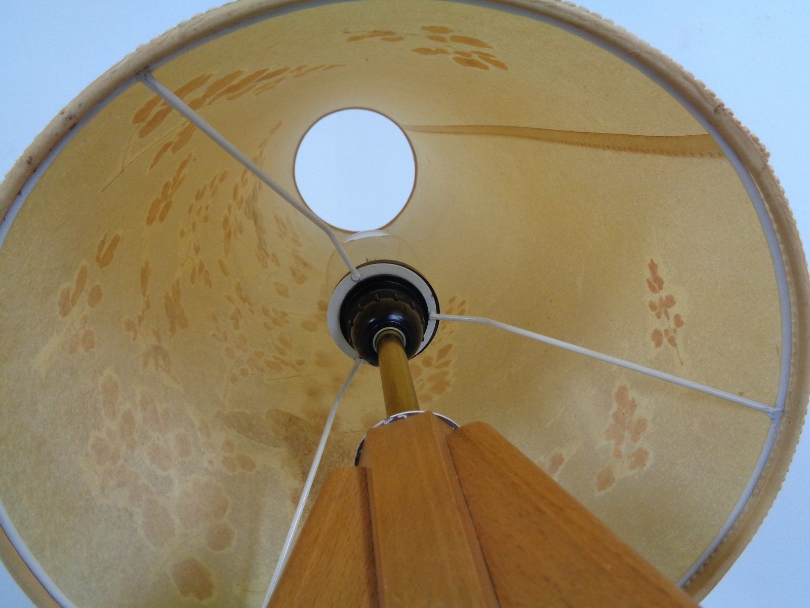 Vintage Tripod Floor Lamp, 1960s photo vinterior