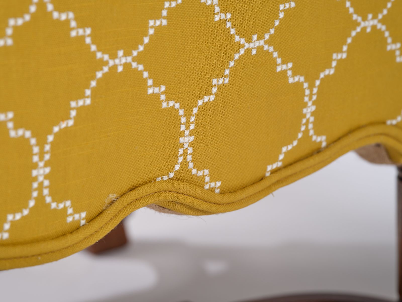 photo vintage Gorgeous, Lovely Proportioned, Fully Restored & Newly Reupholstered Antique William & Mary Style Armchair, Circa 1900's