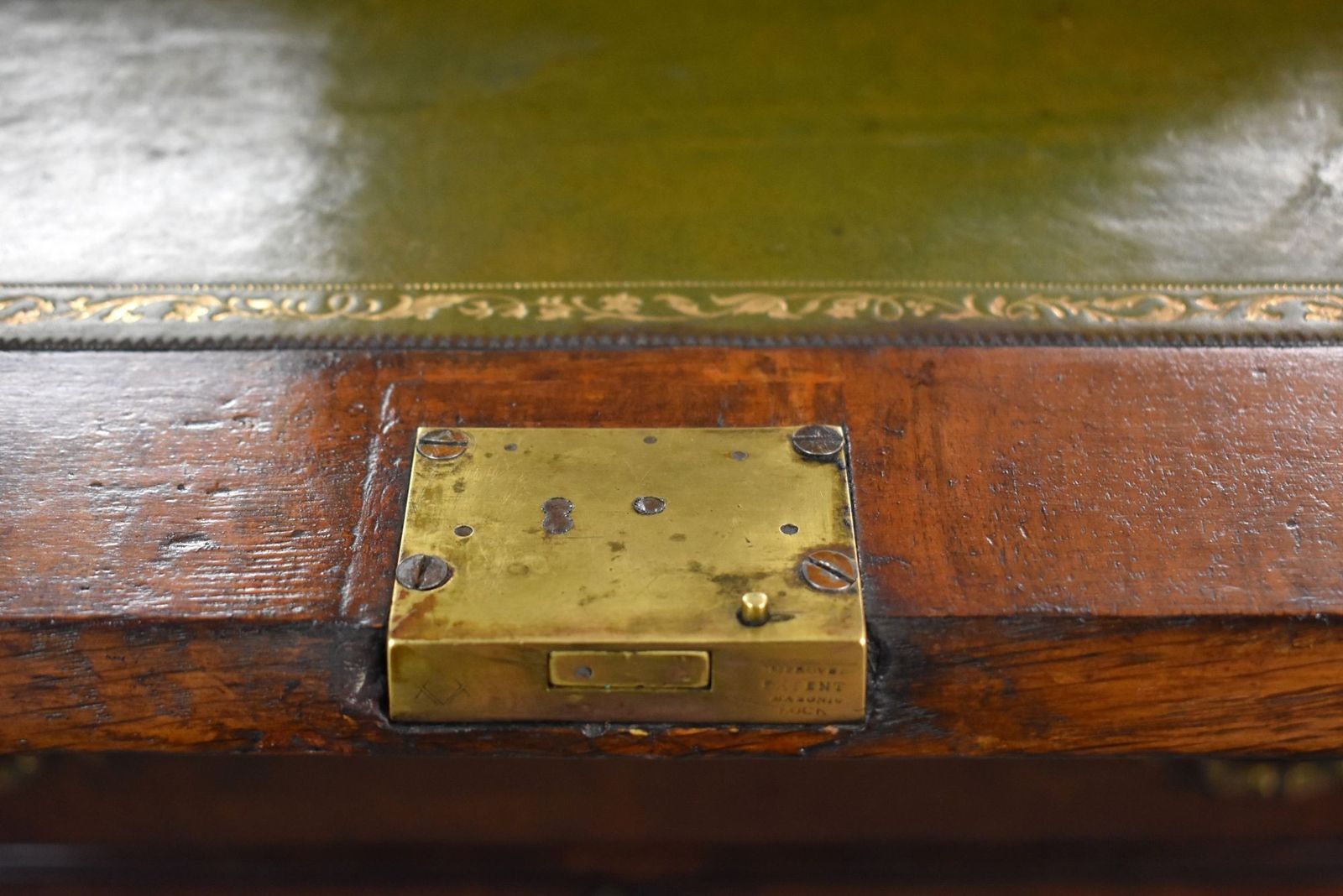 photo vinterior George I Walnut Bureau, 1700s, Antique