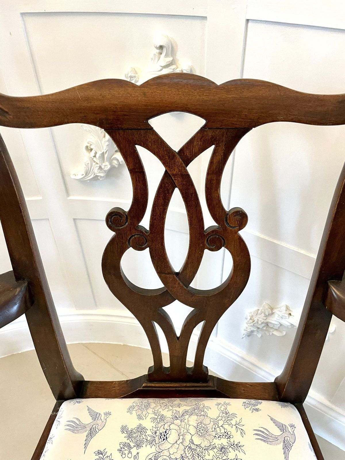 1195.0 Antique Mahogany 19th Century Desk Chair photo