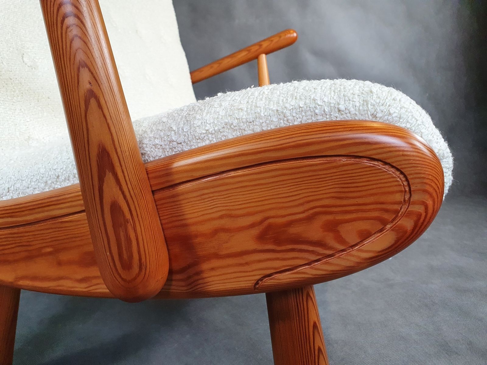 photo vinterior Two Seater Sofa In Bouclé Fabric And Oak, Attributed To Philip Arctander, Scandinavian Mid Century 1950s