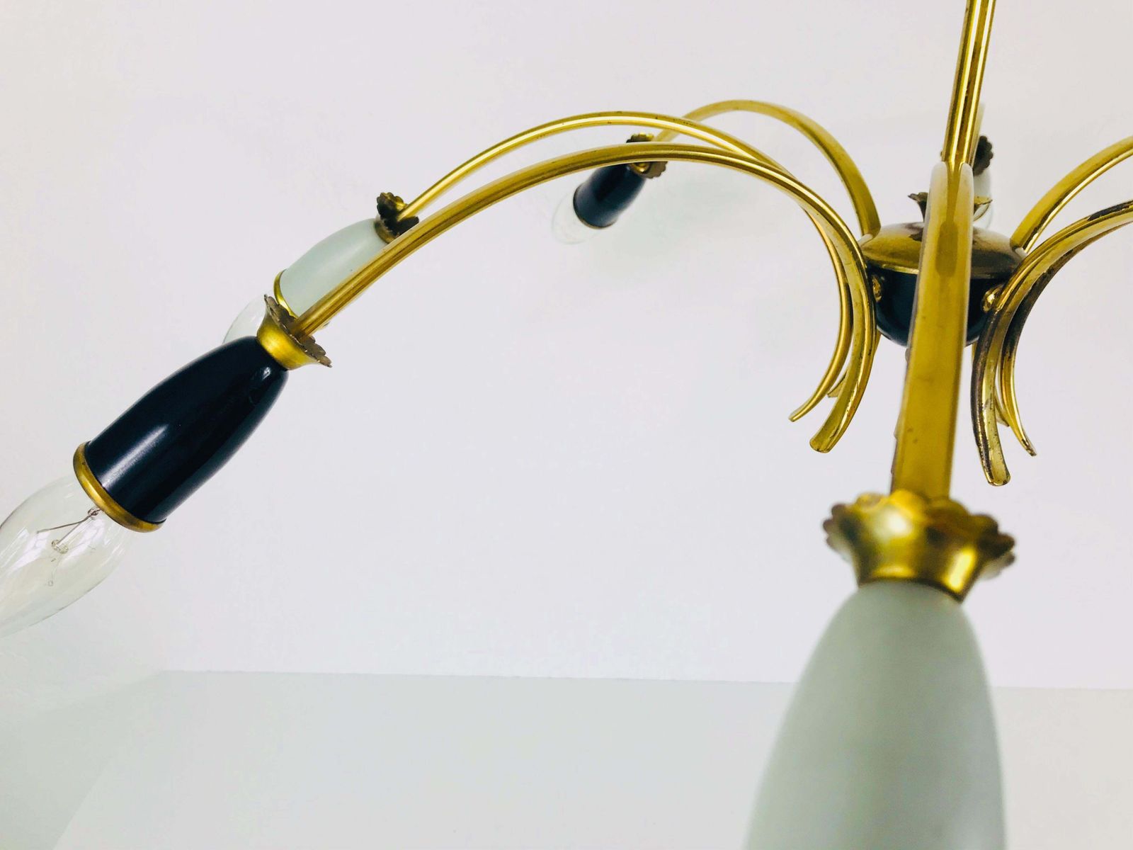 photo furniture Large Midcentury Brass 8 Arm Sputnik Chandelier, 1950s