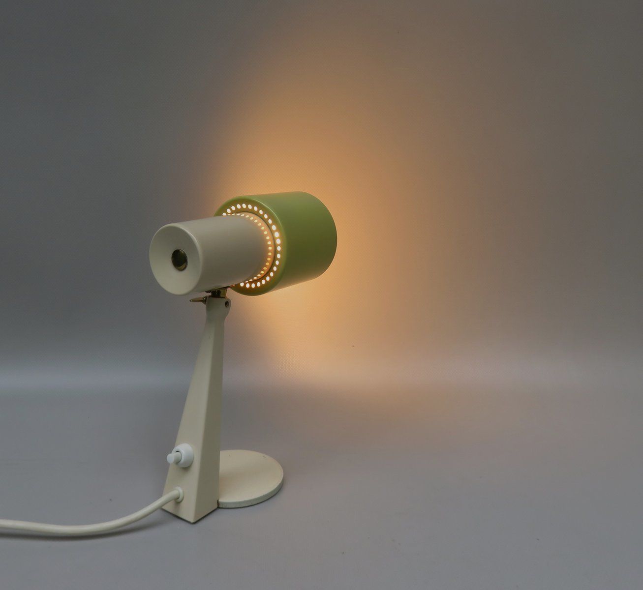 Small Table Lights In Beige And Green Brass 1960s Set Of 2 photo vintage