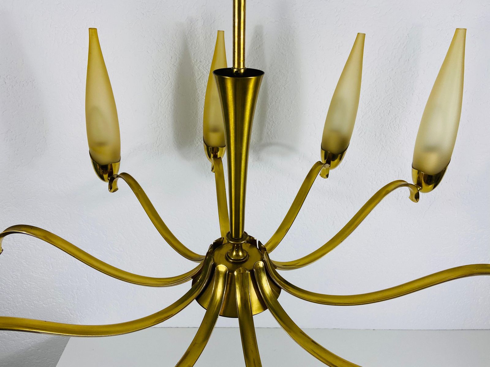 photo furniture Mid Century Modern Italian Brass And Glass Chandelier, 1960s