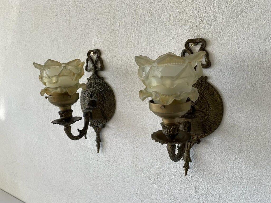 Unique French Flower Shaped Smoke Glass & Brass Pair Of Sconces, 1940s, France
