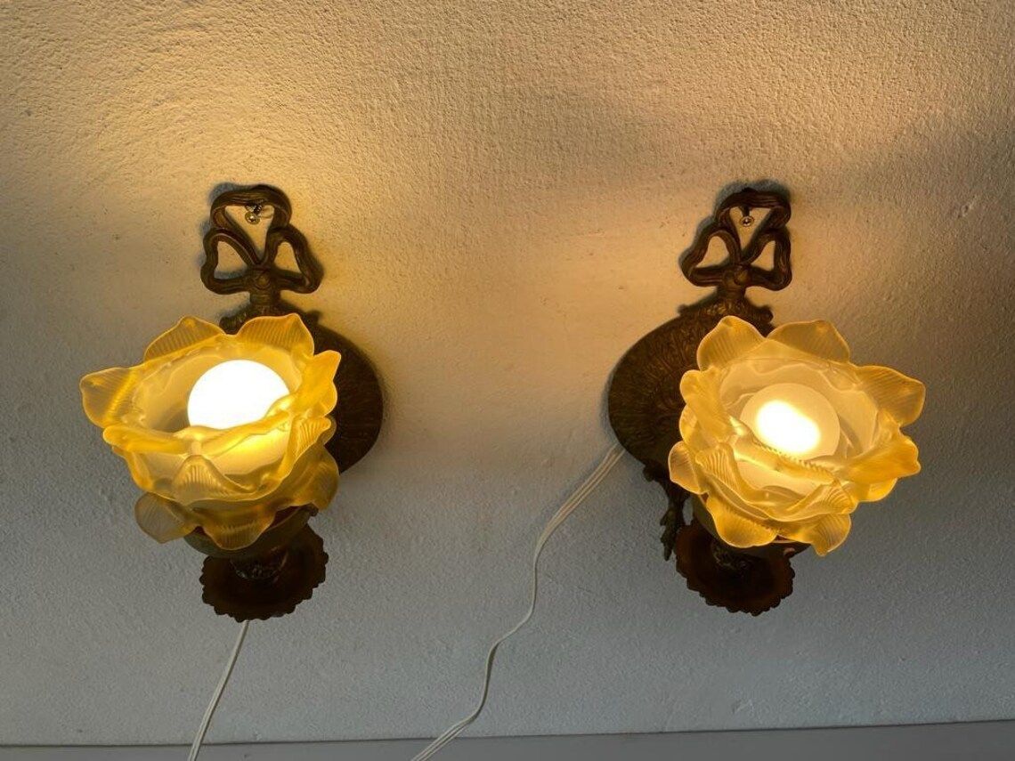 Unique French Flower Shaped Smoke Glass & Brass Pair Of Sconces, 1940s, France photo vinterior