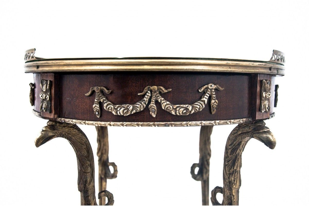 photo furniture Table   Flowerbed, France, Mid 19th Century XX Century