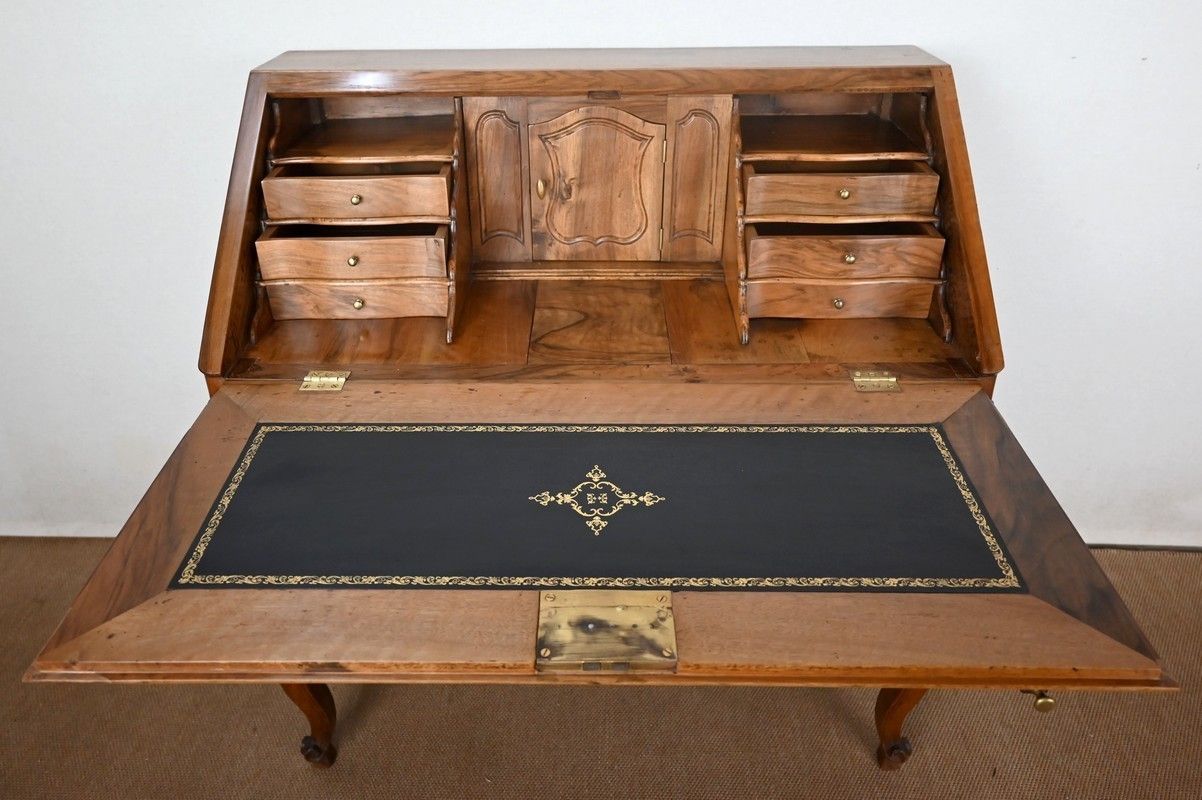 photo vintage Scriban Chest Of Drawers In Walnut, Louis XV Period   Late 18th Century