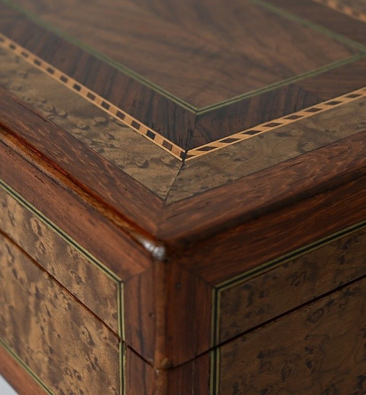 Box In Marquetry Of Various Woods   Early 20th Century photo vinterior