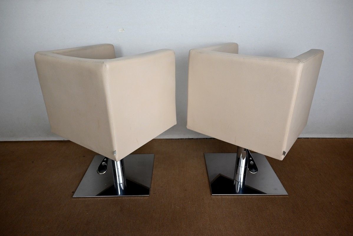 photo vinterior Pair Of "Palladium" Swivel Armchairs In Faux Leather   Xxth