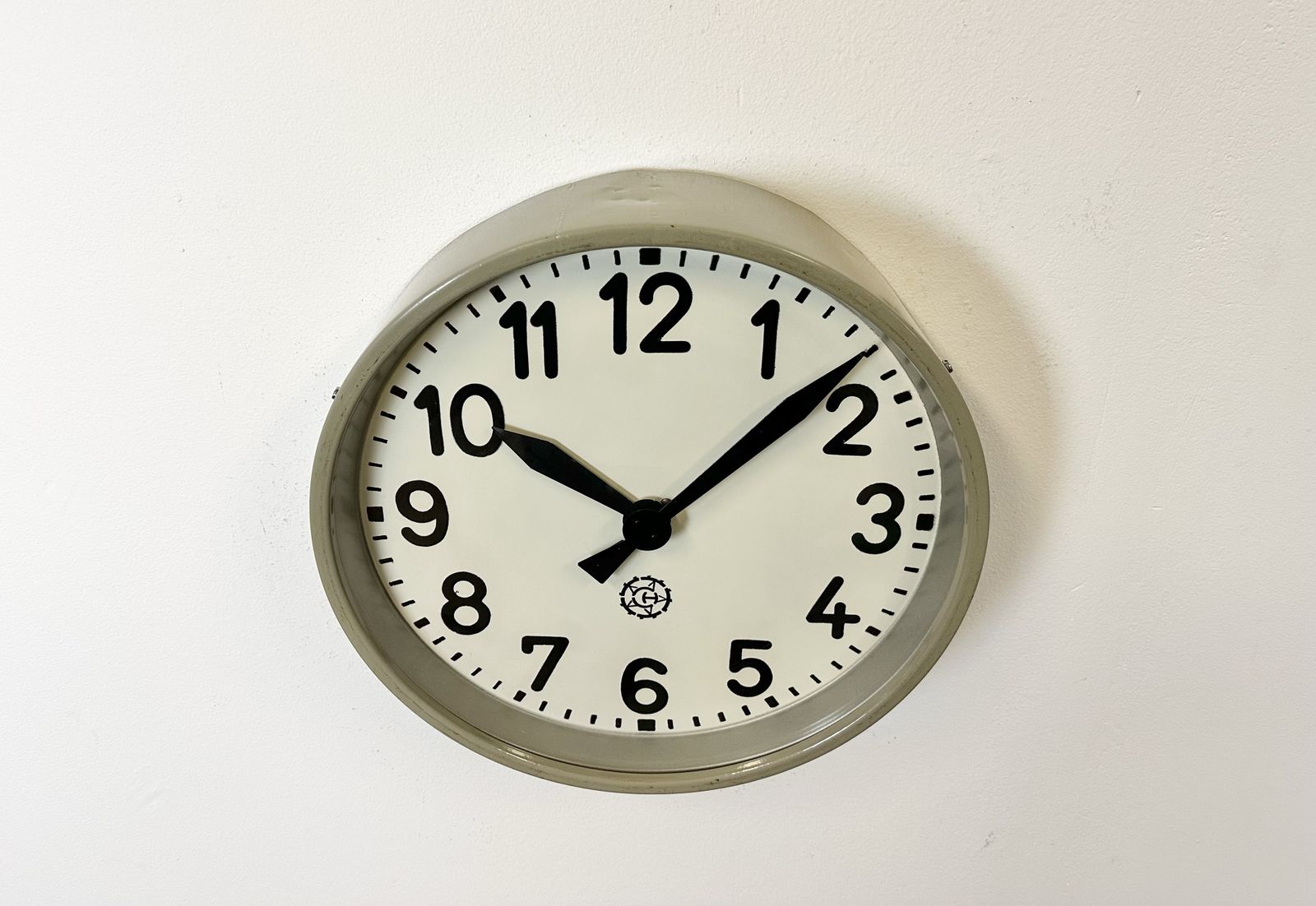 Industrial Factory Wall Clock From Chronotechna, 1950s, 2x photo vinterior