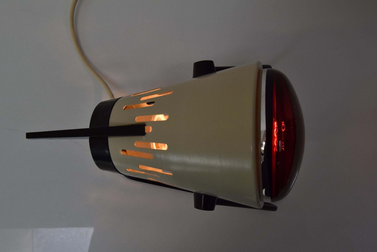 photo vinterior Mid Century Infra Table Lamp,Red Light,Circa 1980's.