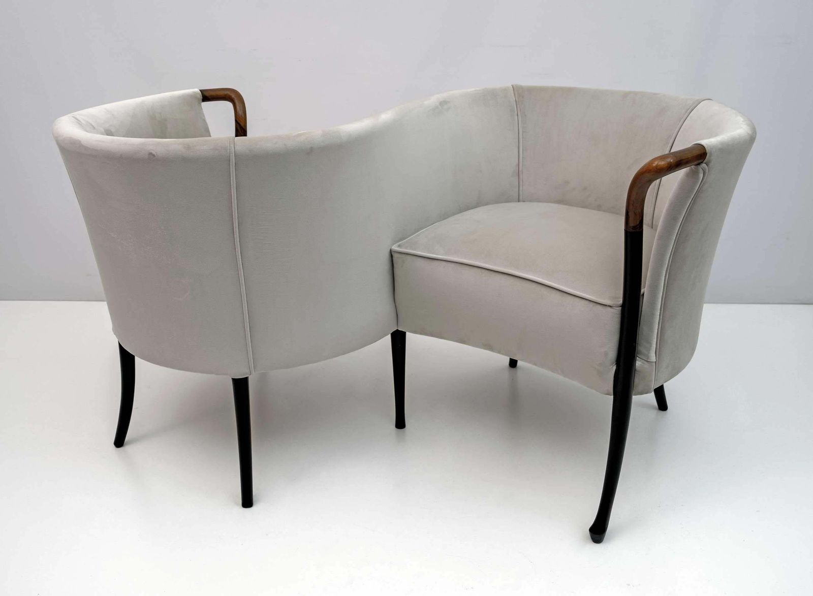 Rare Giorgetti Italian Velvet Conversation Sofa "Progetti", 1980s photo vintage