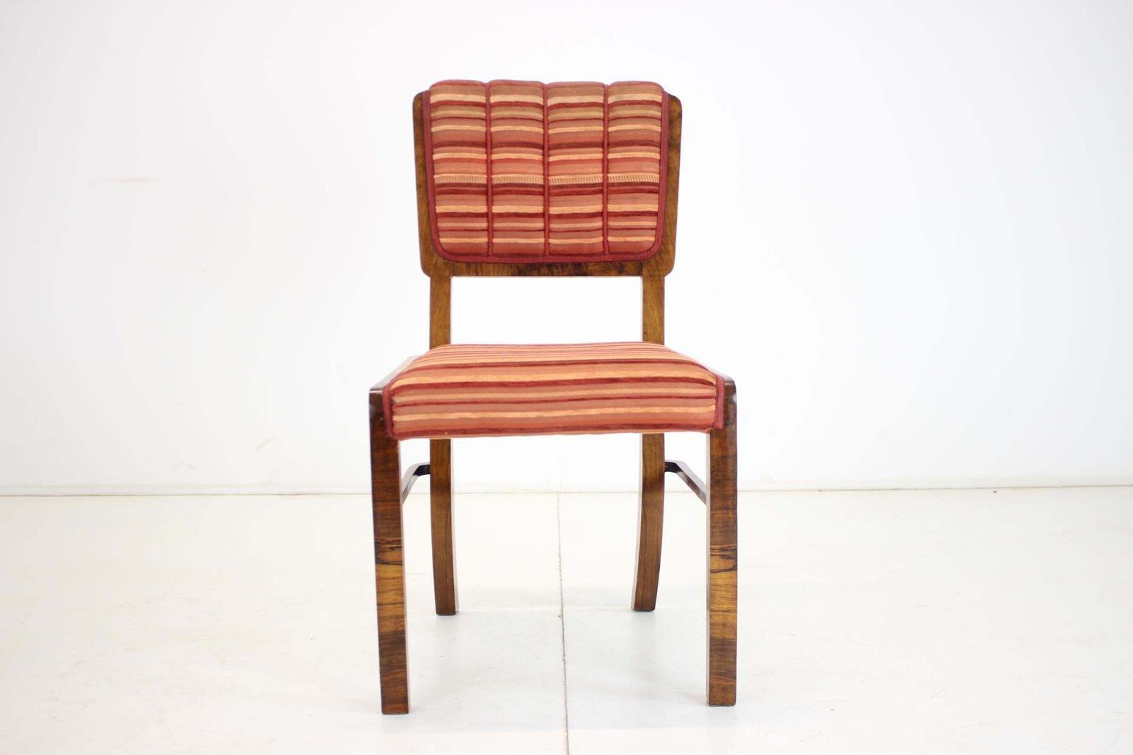 photo vinterior 1930s Set Of 4 Art Deco Dining Chairs, Czechoslovakia
