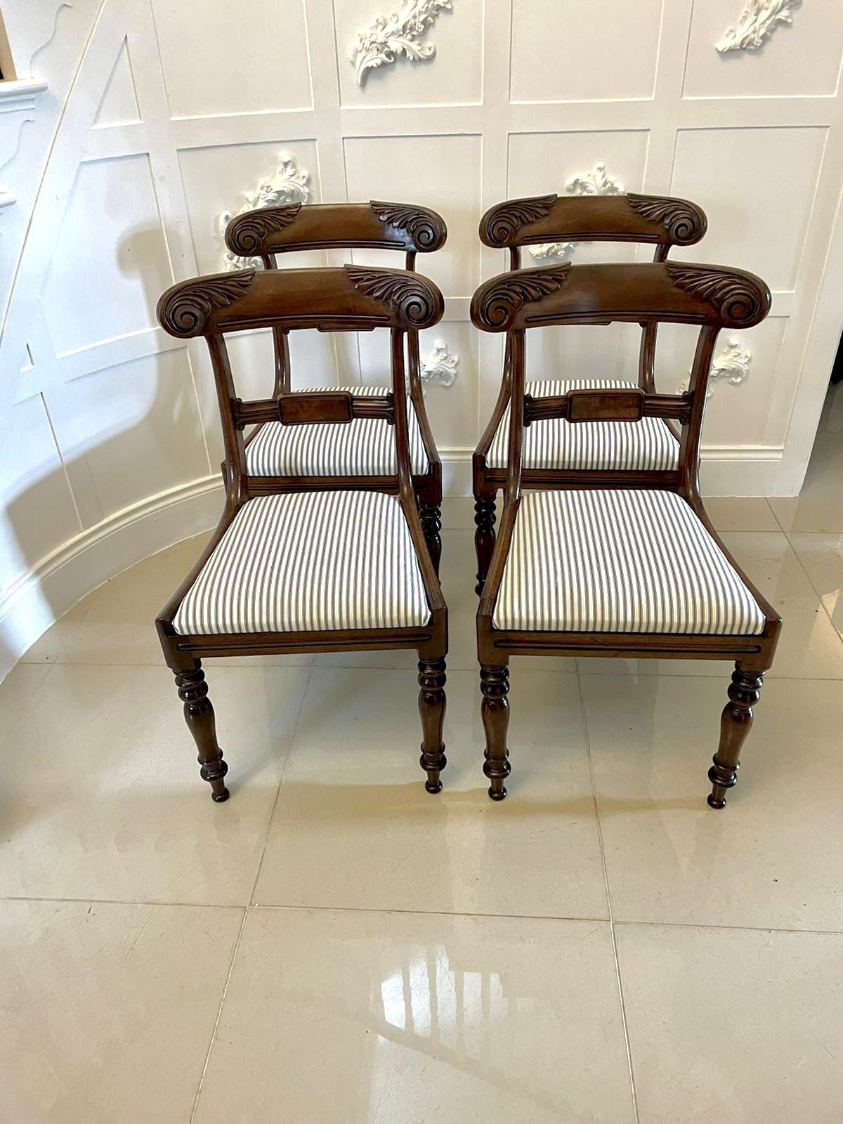 Set Of 4 Antique 19th Century Quality Mahogany Dining Chairs