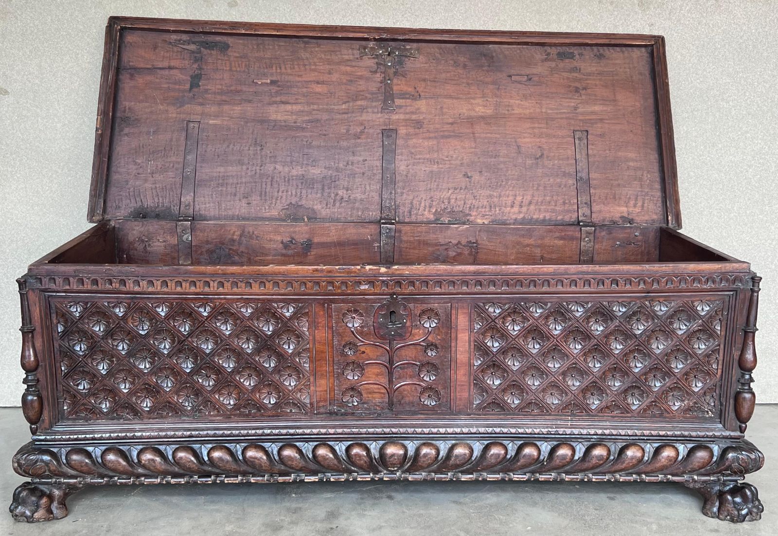 17th Century Italian Carved Cassone Trunk With Original Hardware photo vinterior