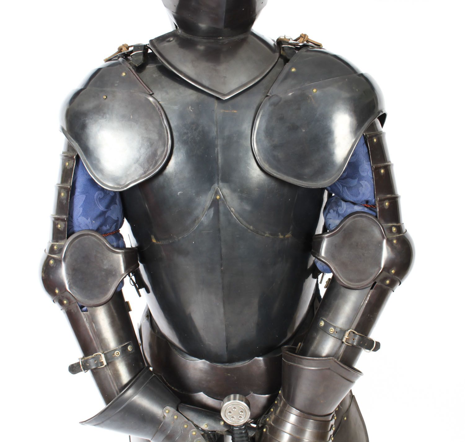 Vintage 16th C Style Complete Suit Of Armour   Castell Gyrn 20th Century photo for sale