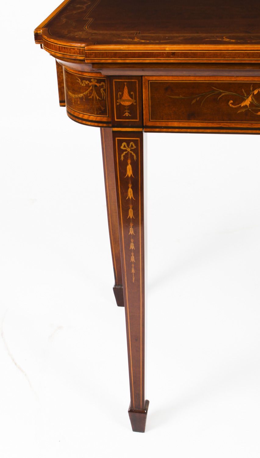 photo vinterior Victorian Mahogany & Inlaid Card Games Table C.1860 19th C