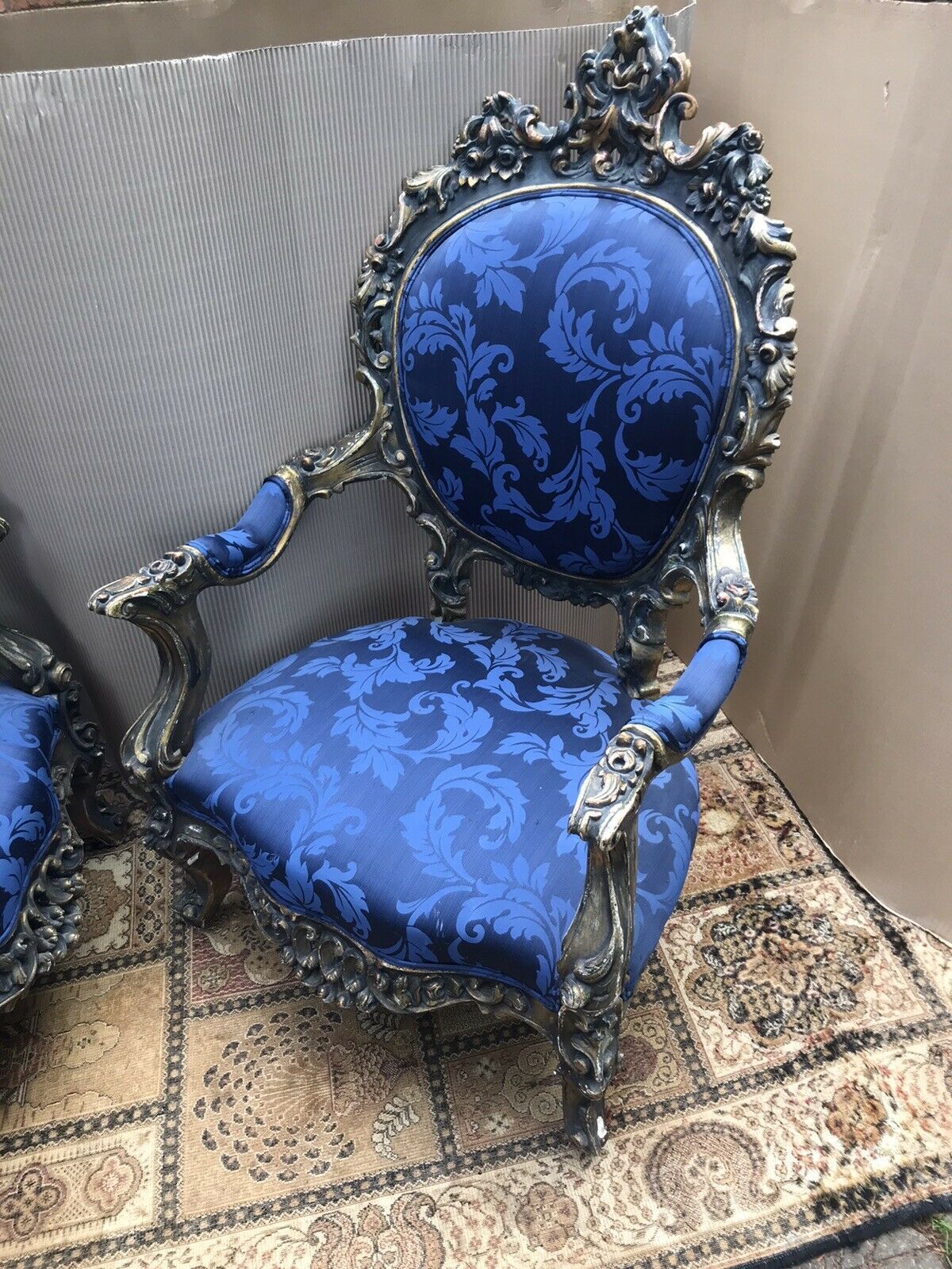 Fine Antique Chateau Blue Silk Demask & Carved Giltwood 3 Piece Boudoir Suite photo vintage