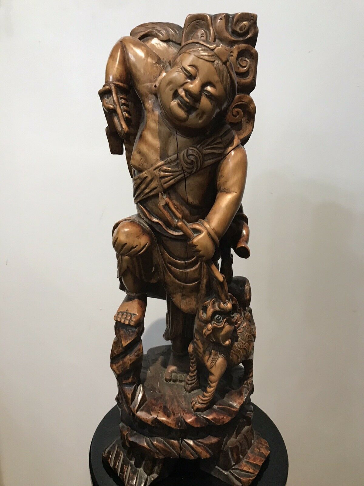 Late 19th Century Oriental Chinese Foo Man Sculpture Carved In Fruitwood photo Home Decor
