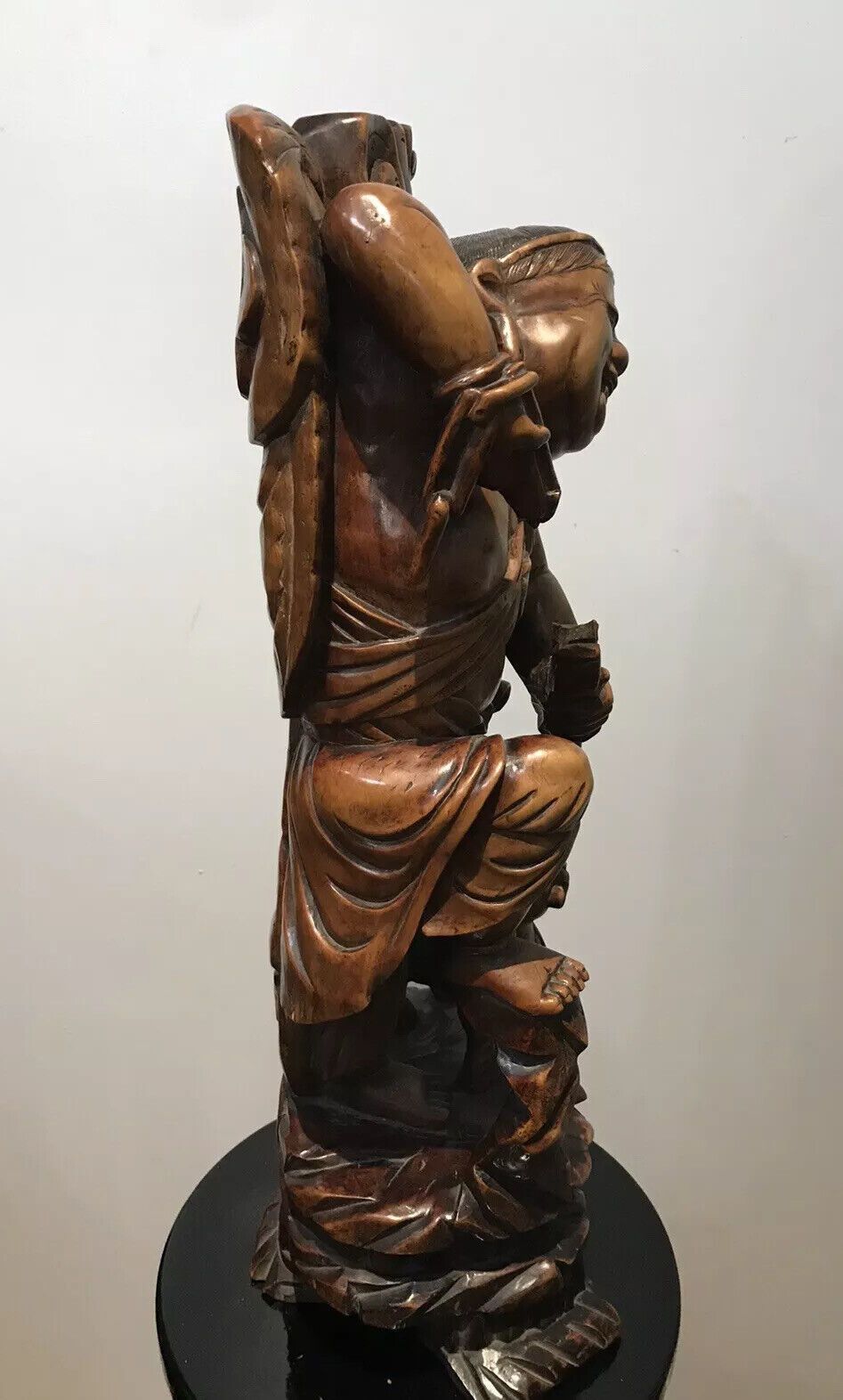 photo furniture Late 19th Century Oriental Chinese Foo Man Sculpture Carved In Fruitwood