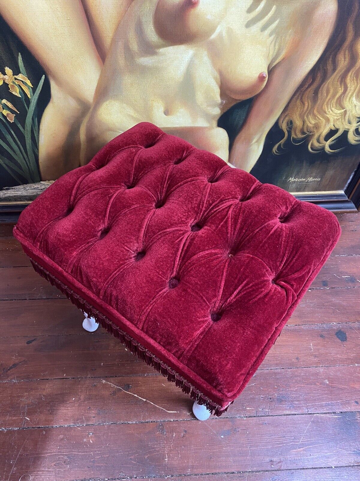 Vintage Hollywood Glamour Red Velvet Deep Buttoned Boudoir Stool photo vintage
