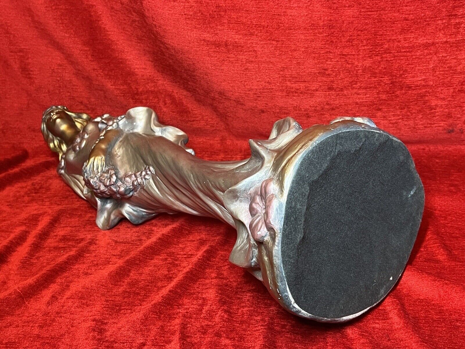 235.0 Sculptor Alice Heath 'Princess With Hibiscus Bouquet' Ornamental Showpiece photo