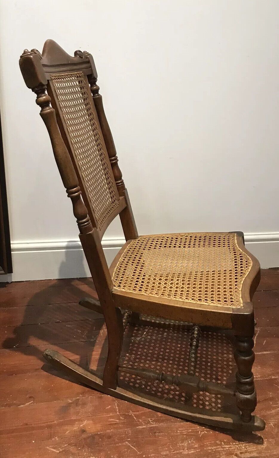 Aesthetic Movement Rare Cane Serpentine Front Spindle Back Rocking Chair photo 330.0