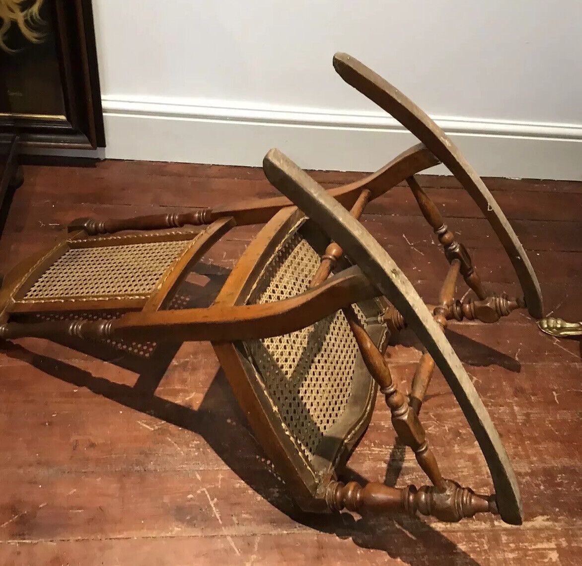 330.0 Aesthetic Movement Rare Cane Serpentine Front Spindle Back Rocking Chair photo