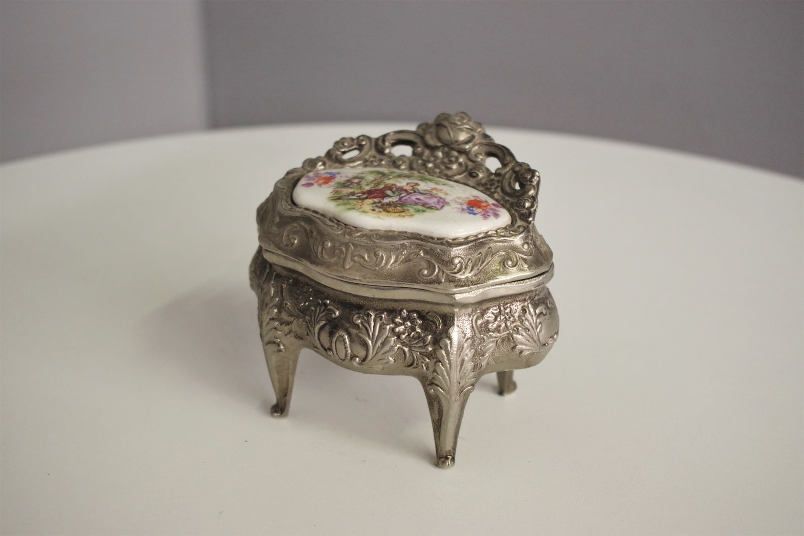 Metal Jewelery Box From The 1950s